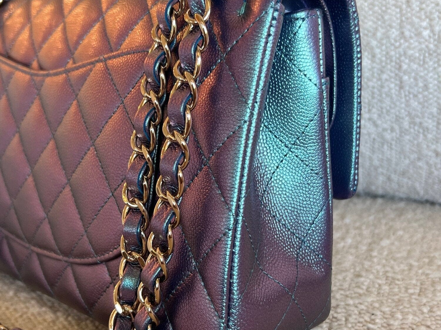 CHANEL Handbag 22P Iridescent Purple Caviar Quilted Medium Double Flap -Knockoff
