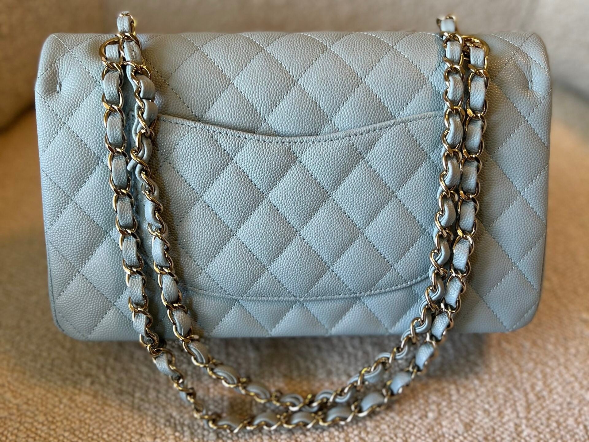 CHANEL Handbag 22P Light Blue Caviar Quilted Classic Flap Medium LGHW -Knockoff
