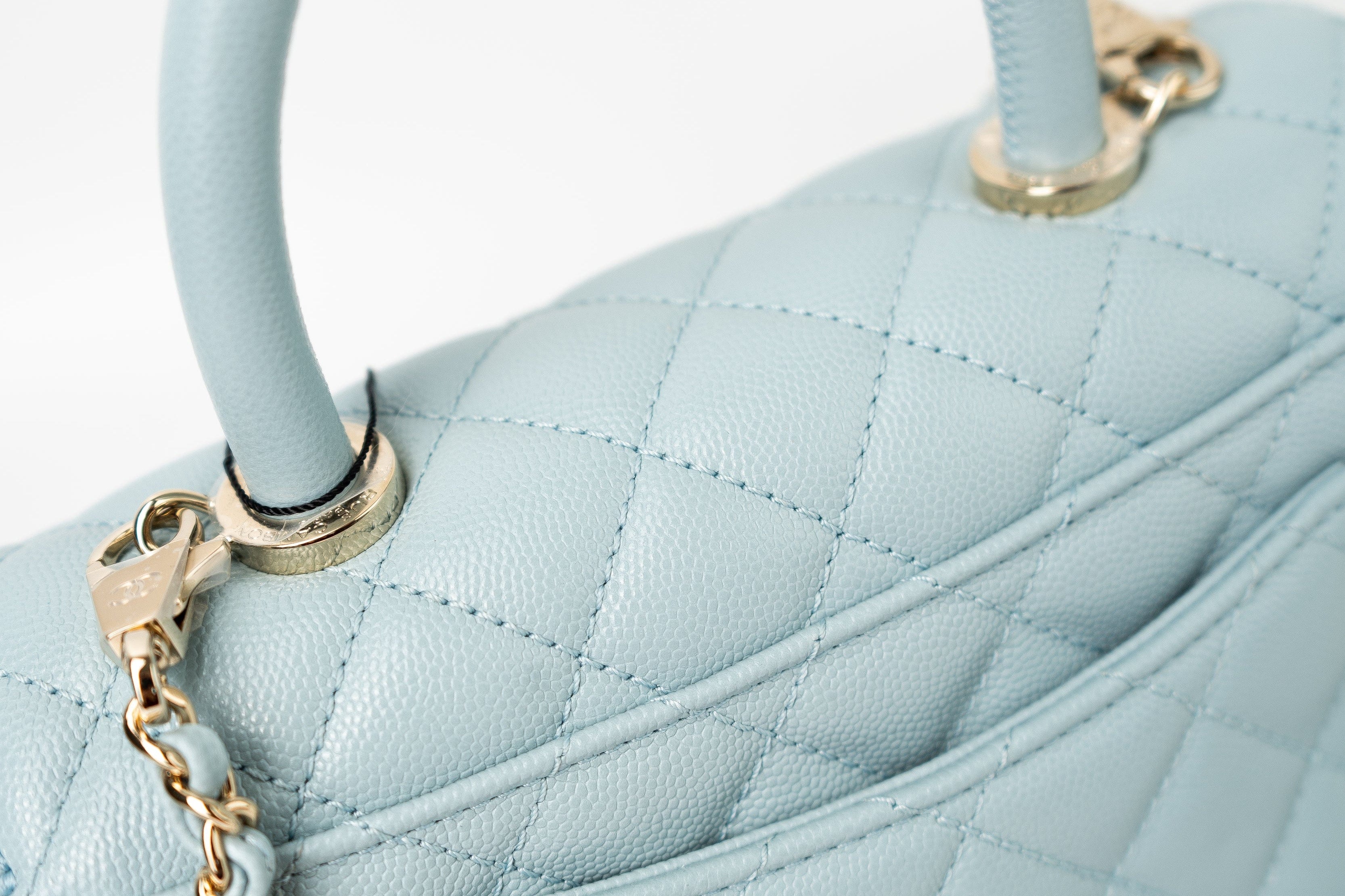 CHANEL Handbag 22P Light Blue Caviar Quilted Coco Handle Small LGHW -Knockoff
