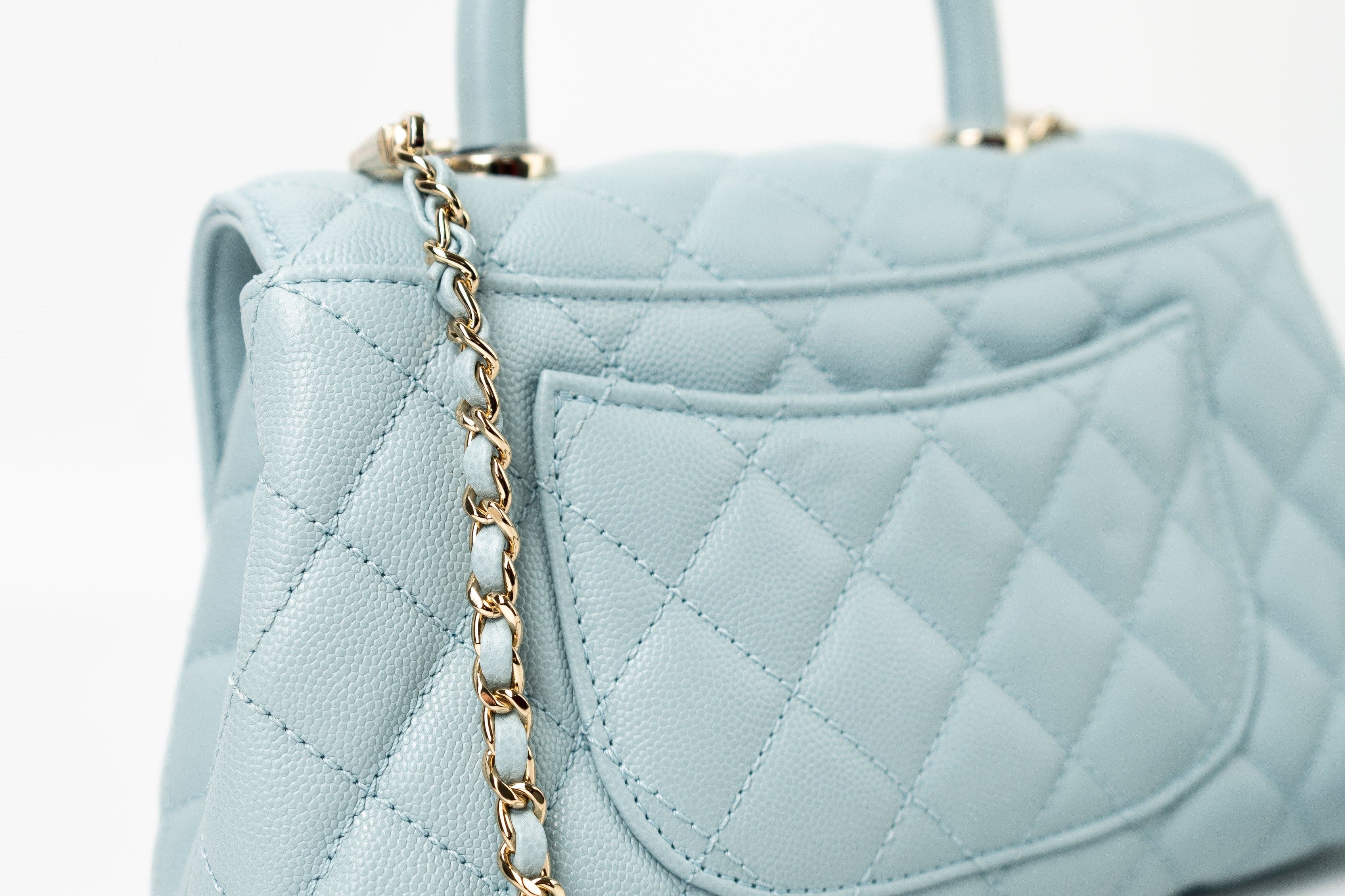 CHANEL Handbag 22P Light Blue Caviar Quilted Coco Handle Small LGHW -Knockoff
