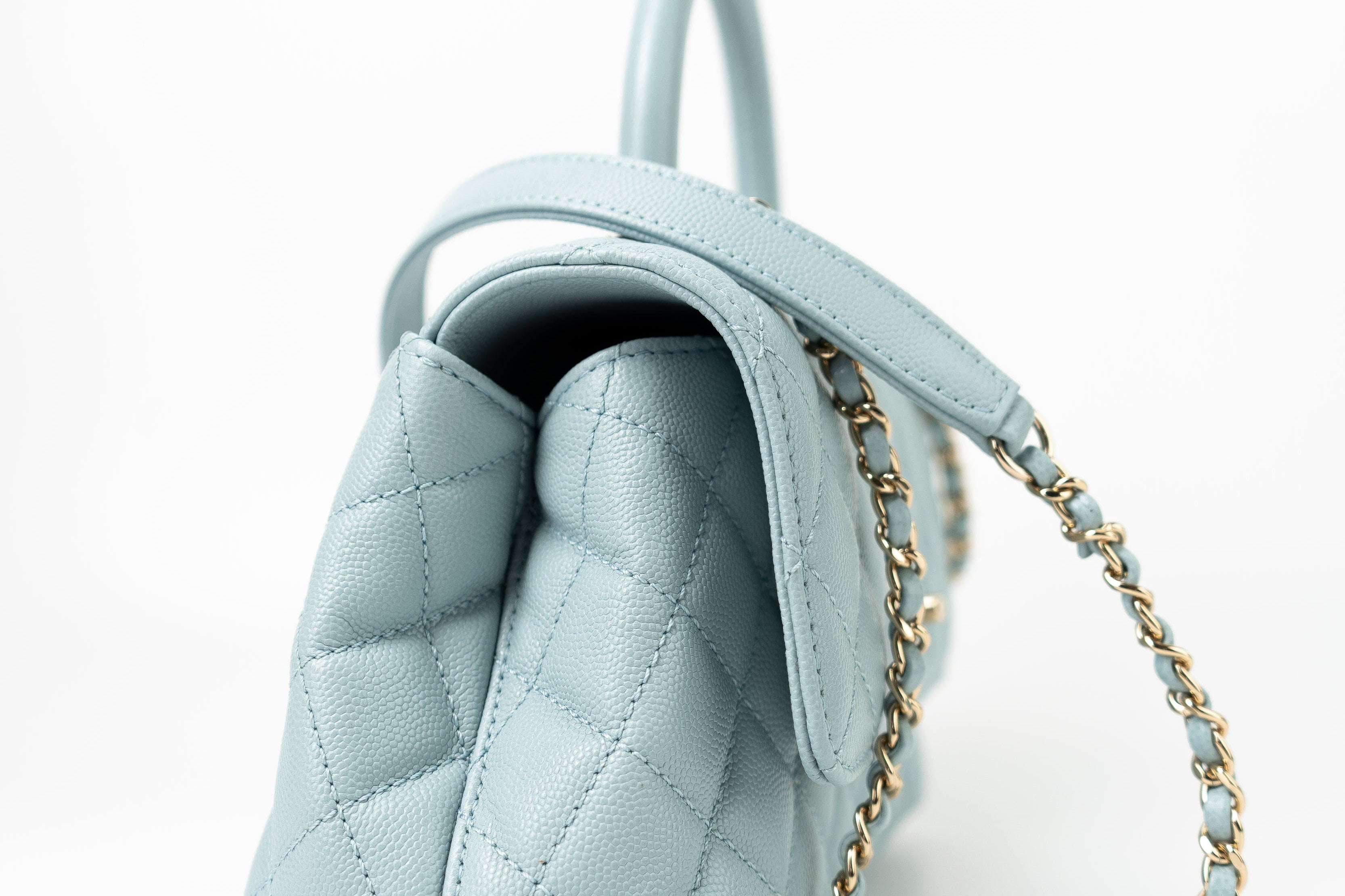 CHANEL Handbag 22P Light Blue Caviar Quilted Coco Handle Small LGHW -Knockoff
