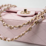 CHANEL Handbag 22P Light Pink Caviar Quilted Classic Flap Medium LGHW -Knockoff
