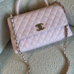 CHANEL Handbag 22P Light Pink Caviar Quilted Coco Handle Medium LGHW -Knockoff
