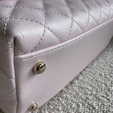 CHANEL Handbag 22P Light Pink Caviar Quilted Coco Handle Medium LGHW -Knockoff
