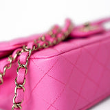 CHANEL Handbag 22P Pink Caviar Quilted Classic Flap Medium Light Gold Hardware -Knockoff
