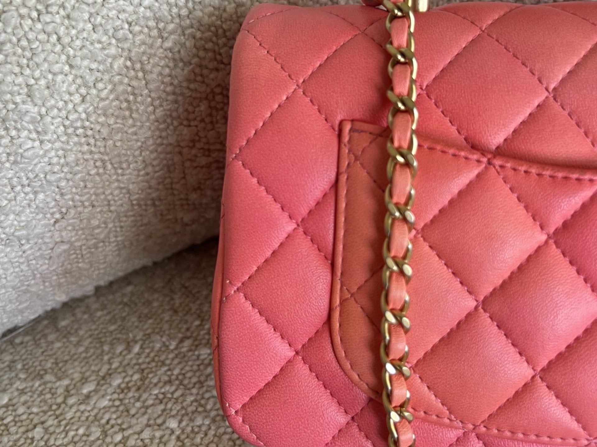 CHANEL Handbag 22P Pink/Orange Mini Lambskin Quilted with Top handle Rectangular LGHW -Knockoff
