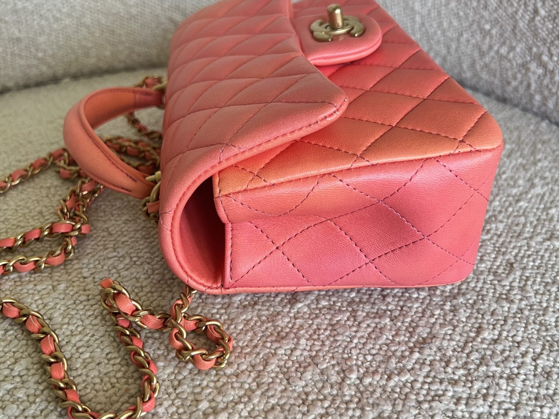 CHANEL Handbag 22P Pink/Orange Mini Lambskin Quilted with Top handle Rectangular LGHW -Knockoff
