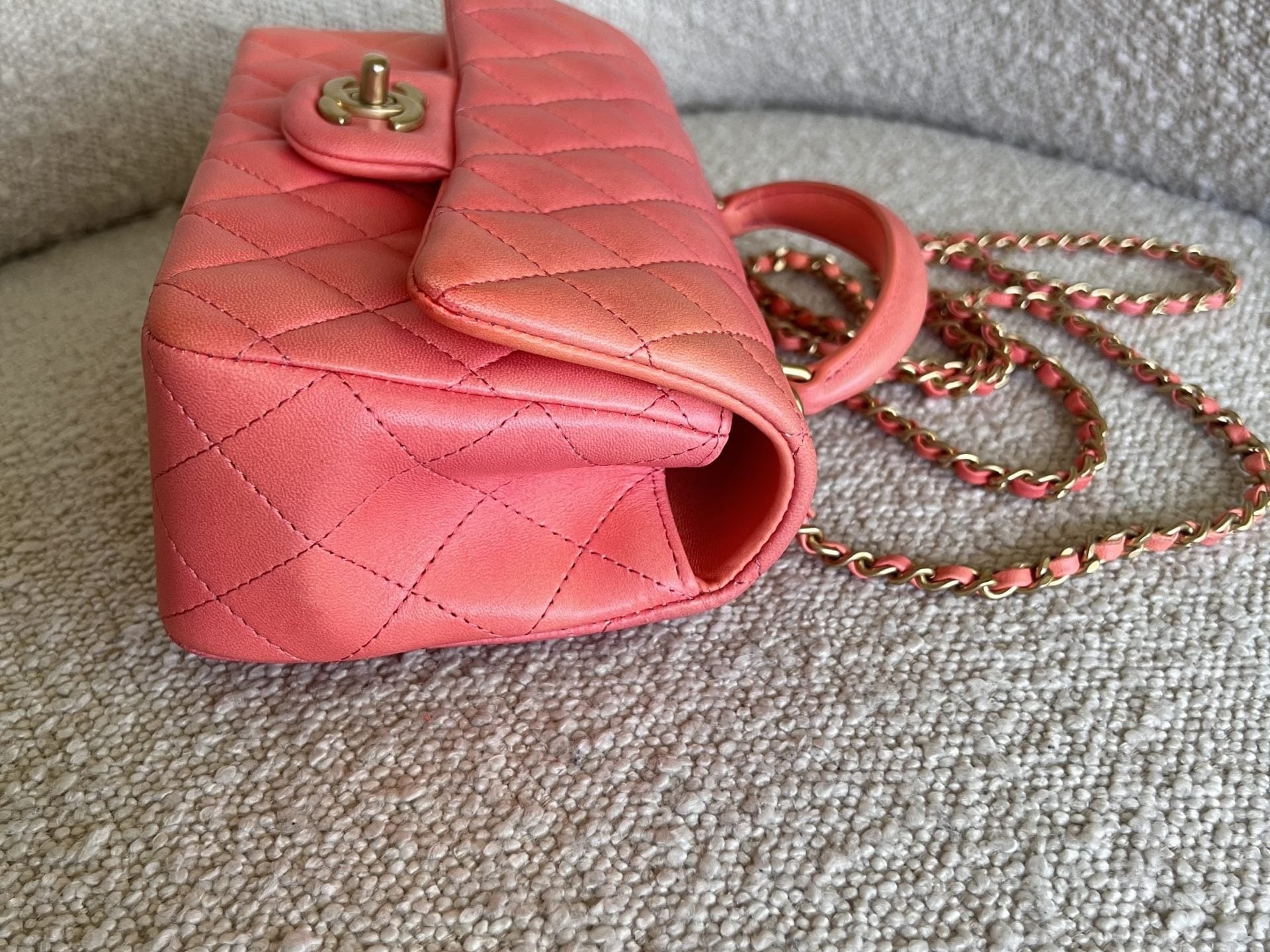 CHANEL Handbag 22P Pink/Orange Mini Lambskin Quilted with Top handle Rectangular LGHW -Knockoff
