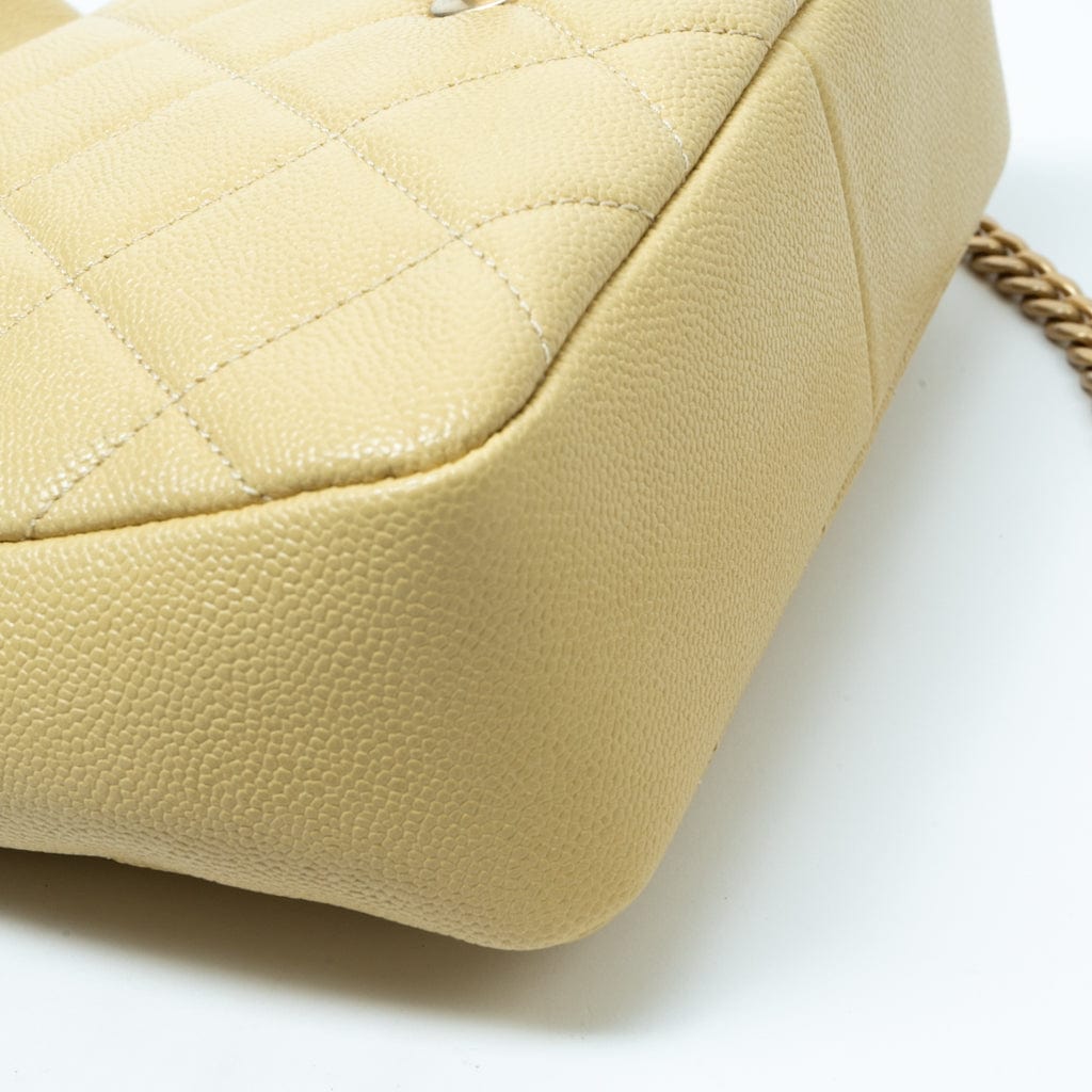 CHANEL Handbag 22P Shiny Yellow Caviar Quilted Small Chain Melody Flap -Knockoff
