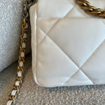 CHANEL Handbag 22P White Lambskin Quilted 19 Flap Small MHW -Knockoff
