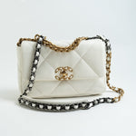 CHANEL Handbag 22P White Lambskin Quilted 19 Flap Small MHW -Knockoff
