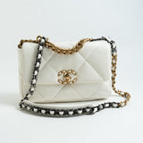 CHANEL Handbag 22P White Lambskin Quilted 19 Flap Small MHW -Knockoff
