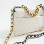 CHANEL Handbag 22P White Lambskin Quilted 19 Flap Small MHW -Knockoff
