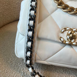 CHANEL Handbag 22P White Lambskin Quilted 19 Flap Small Mixed Hardware -Knockoff
