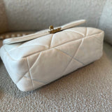 CHANEL Handbag 22P White Lambskin Quilted 19 Flap Small Mixed Hardware -Knockoff
