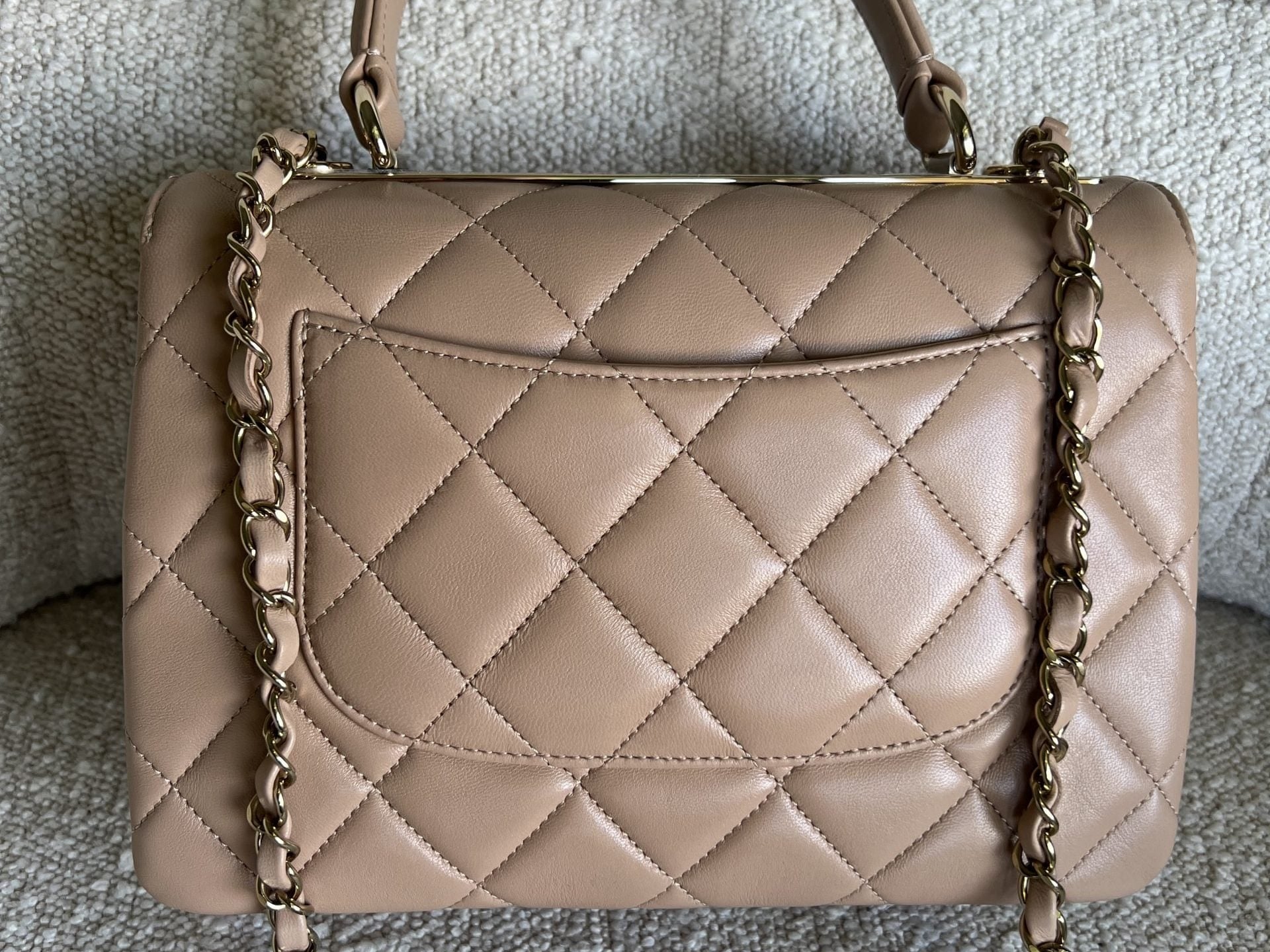 CHANEL Handbag 22S Beige Lambskin Quilted Trendy CC LGHW -Knockoff
