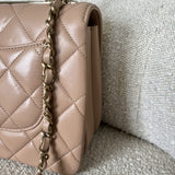 CHANEL Handbag 22S Beige Lambskin Quilted Trendy CC Light Gold Hardware -Knockoff
