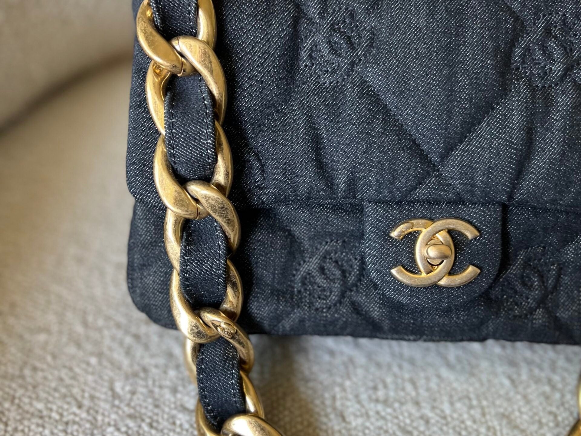 CHANEL Handbag 22S Black Denim CC Quilted Funky Town Flap -Knockoff
