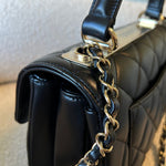 CHANEL Handbag 22S Black Lambskin Quilted Trendy CC Small LGHW -Knockoff
