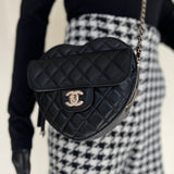 CHANEL Handbag 22S CC In Love Black Lambskin Quilted Large Heart Bag LGHW -Knockoff
