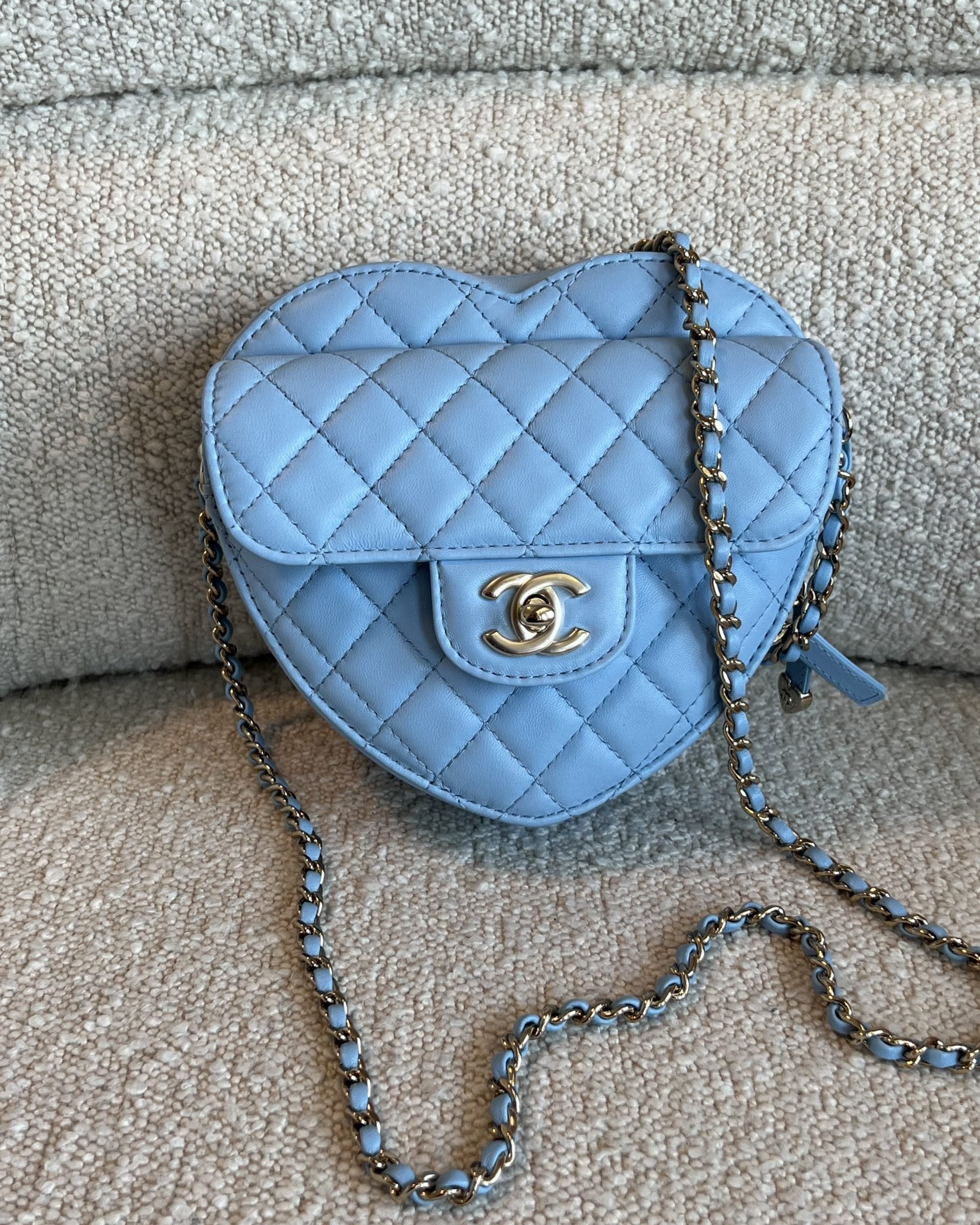 CHANEL Handbag 22S CC In Love Blue Lambskin Quilted Large Heart Bag LGHW -Knockoff
