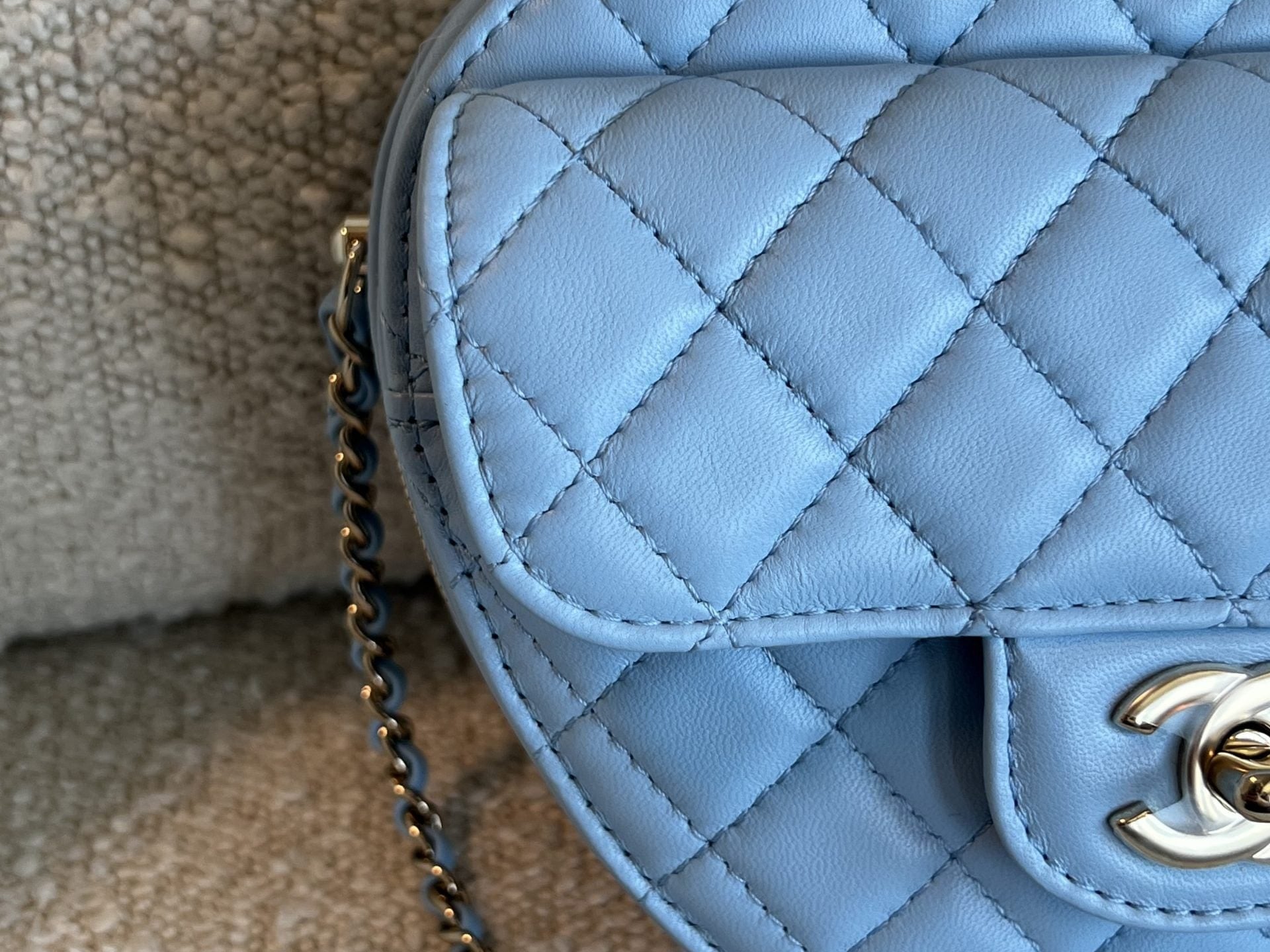 CHANEL Handbag 22S CC In Love Blue Lambskin Quilted Large Heart Bag LGHW -Knockoff
