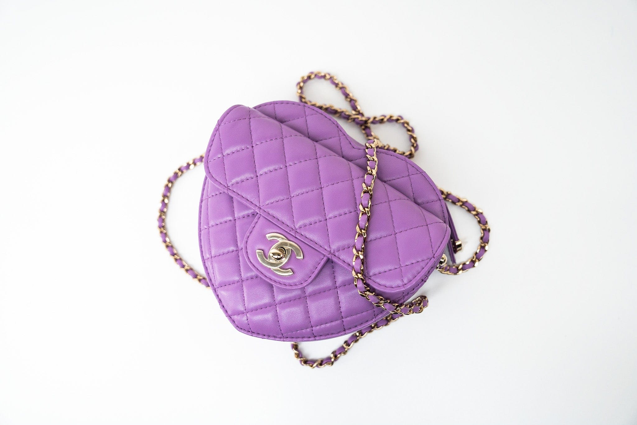 CHANEL Handbag 22S CC In Love Purple Lambskin Quilted Large Heart Bag -Knockoff
