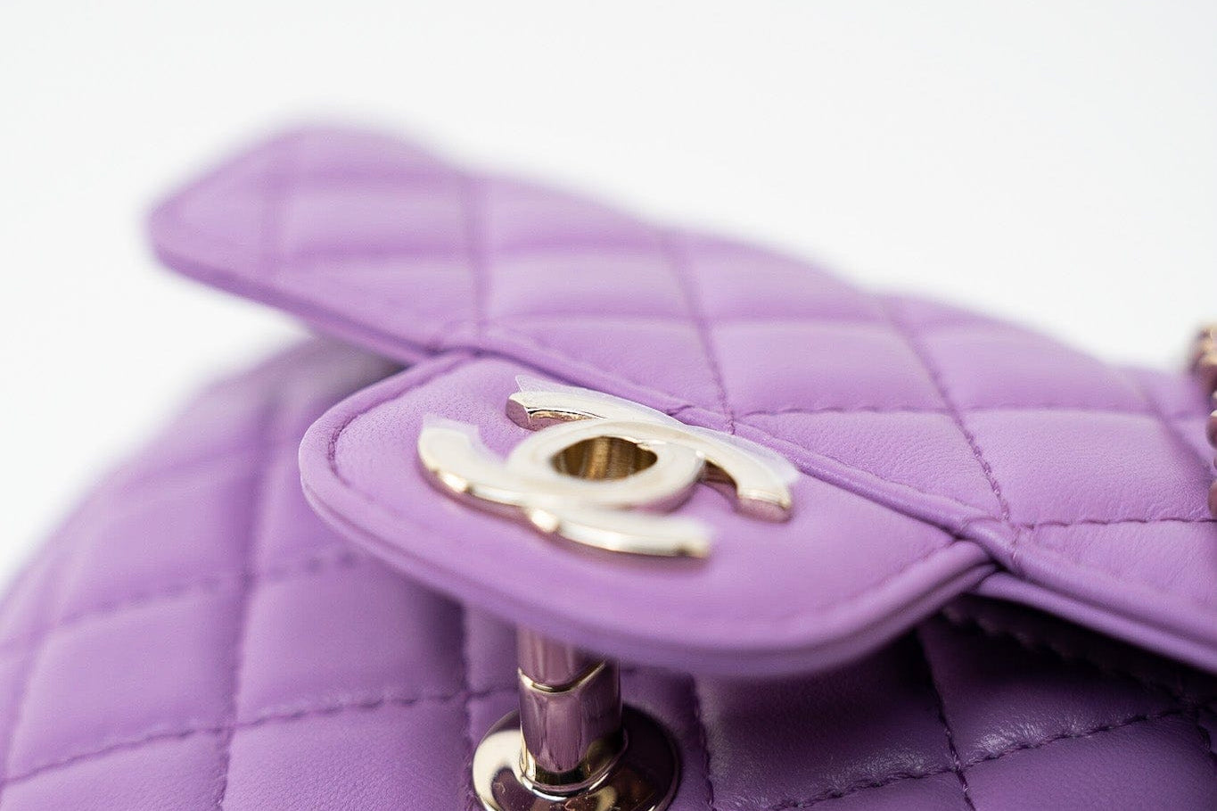 CHANEL Handbag 22S CC In Love Purple Lambskin Quilted Large Heart Bag -Knockoff
