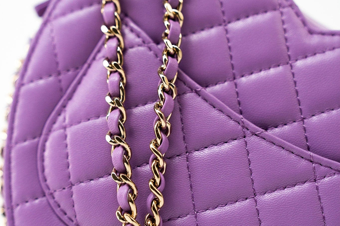 CHANEL Handbag 22S CC In Love Purple Lambskin Quilted Large Heart Bag -Knockoff
