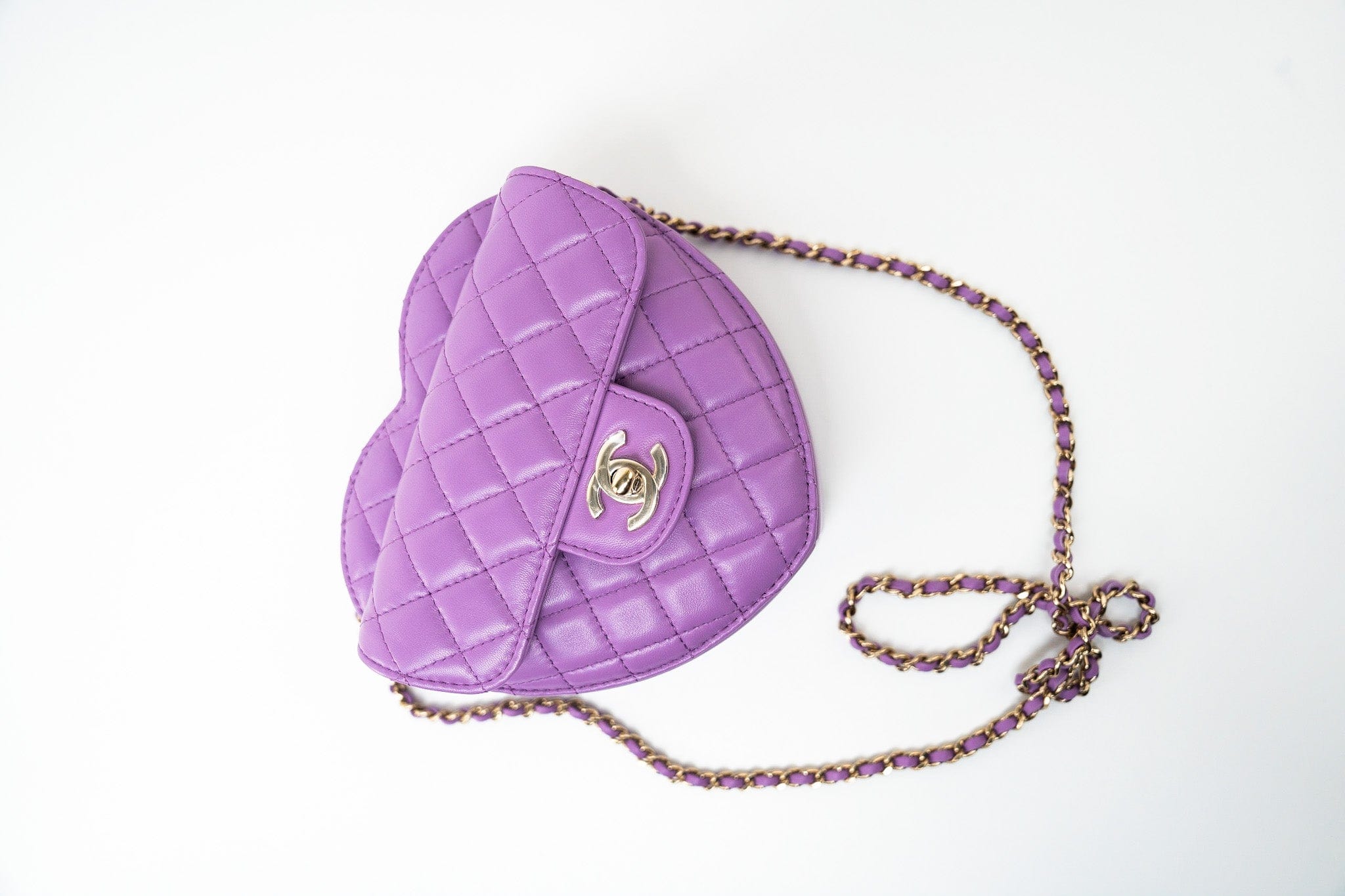 CHANEL Handbag 22S CC In Love Purple Lambskin Quilted Large Heart Bag -Knockoff
