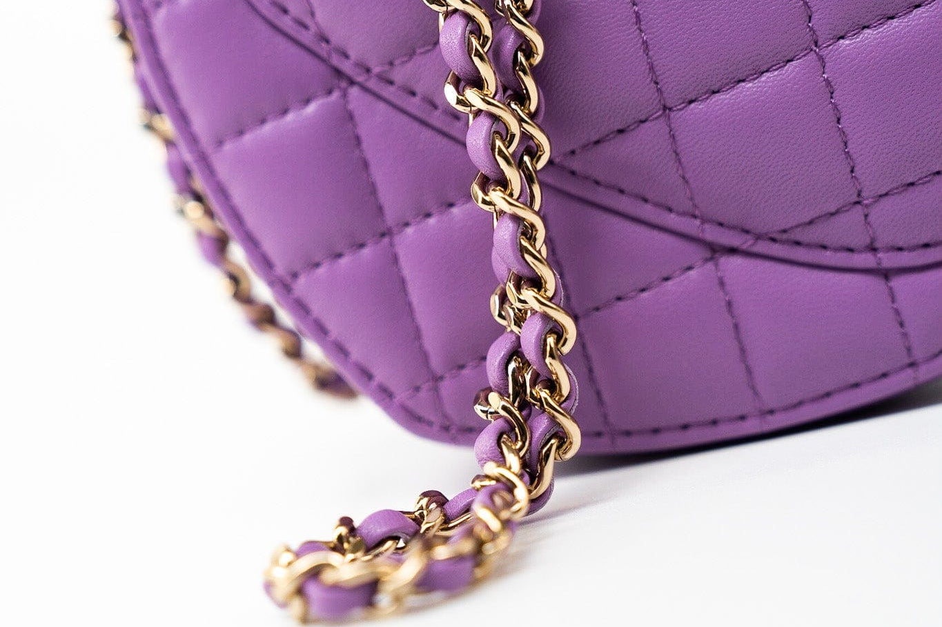 CHANEL Handbag 22S CC In Love Purple Lambskin Quilted Large Heart Bag -Knockoff
