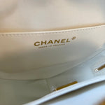 CHANEL Handbag 22S CC In Love White Lambskin Quilted Large Heart Bag LGHW -Knockoff
