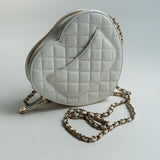 CHANEL Handbag 22S CC In Love White Lambskin Quilted Large Heart Bag LGHW -Knockoff
