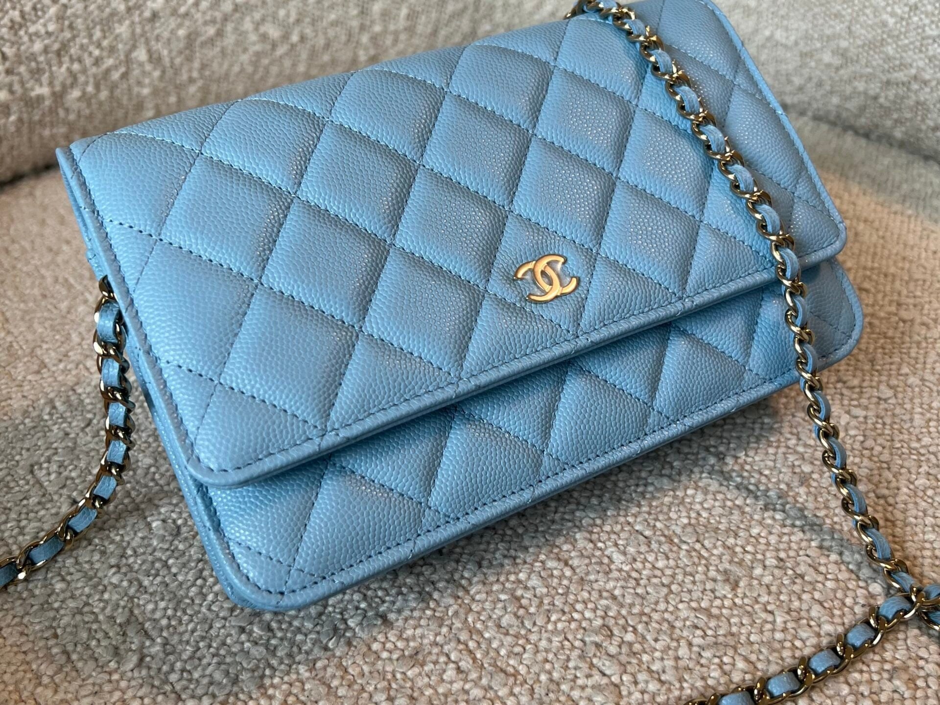 CHANEL Handbag 22S Light Blue Caviar Quilted Wallet On Chain (WOC) -Knockoff
