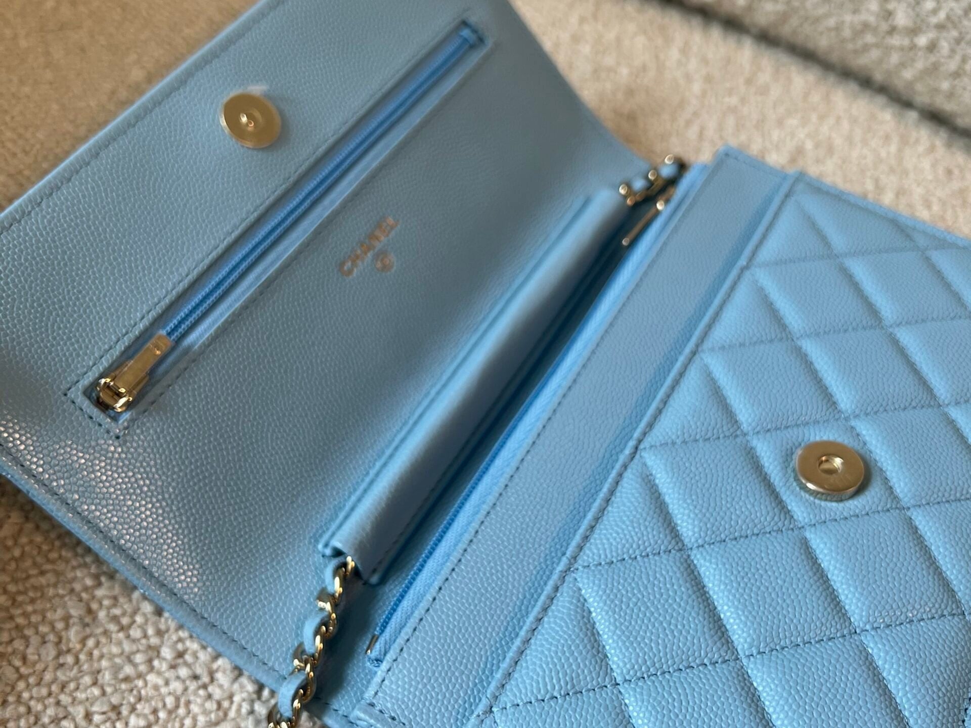 CHANEL Handbag 22S Light Blue Caviar Quilted Wallet On Chain (WOC) -Knockoff
