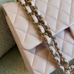 CHANEL Handbag 22S Light Pink Caviar Quilted Classic Flap Medium LGHW -Knockoff
