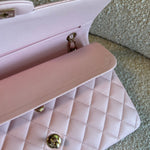 CHANEL Handbag 22S Light Pink Caviar Quilted Classic Flap Medium LGHW -Knockoff
