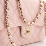 CHANEL Handbag 22S Light Pink Caviar Quilted Classic Flap Medium LGHW -Knockoff
