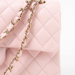 CHANEL Handbag 22S Light Pink Caviar Quilted Classic Flap Medium LGHW -Knockoff
