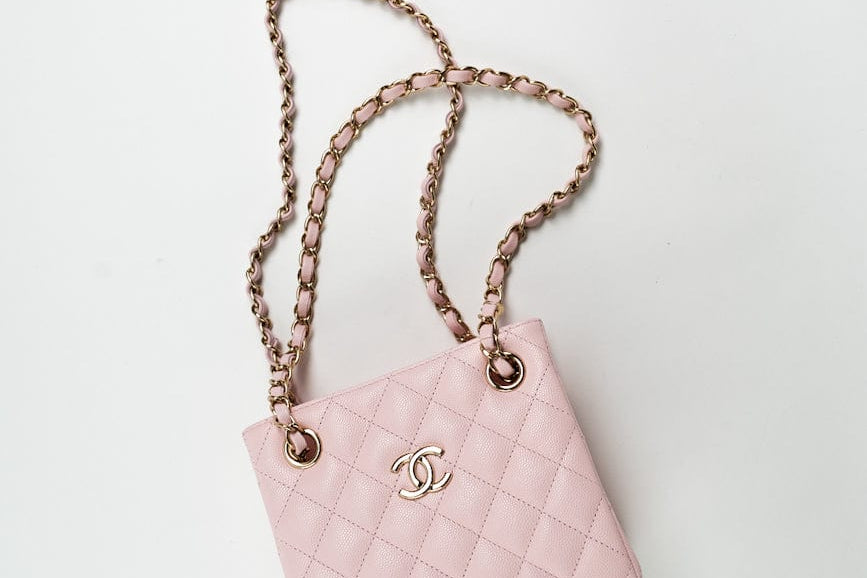 CHANEL Handbag 22S Light Pink Caviar Quilted Mini Bucket Bag LGHW -Knockoff
