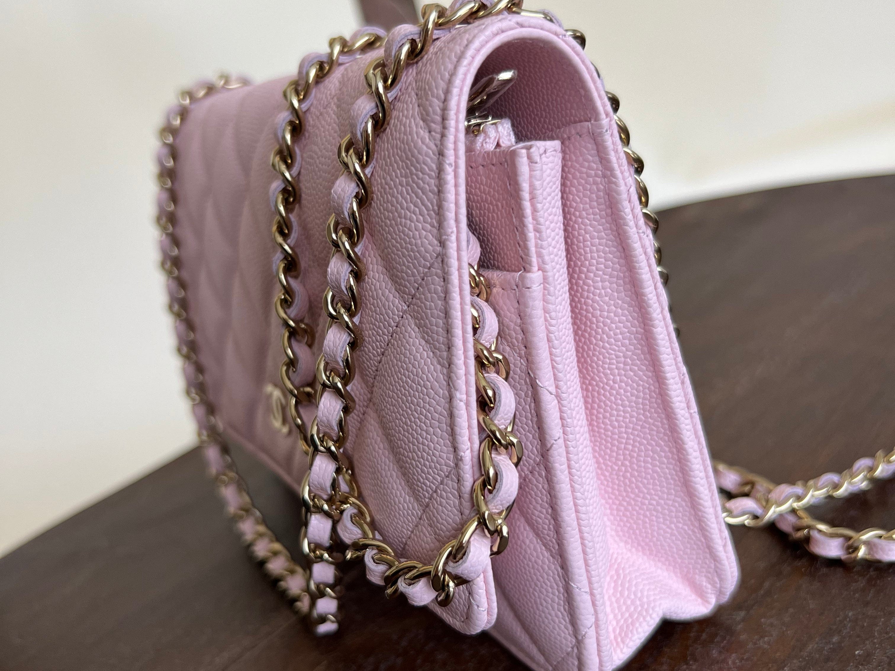 CHANEL Handbag 22S LIGHT PINK CAVIAR QUILTED WALLET ON CHAIN GHW (WOC) -Knockoff
