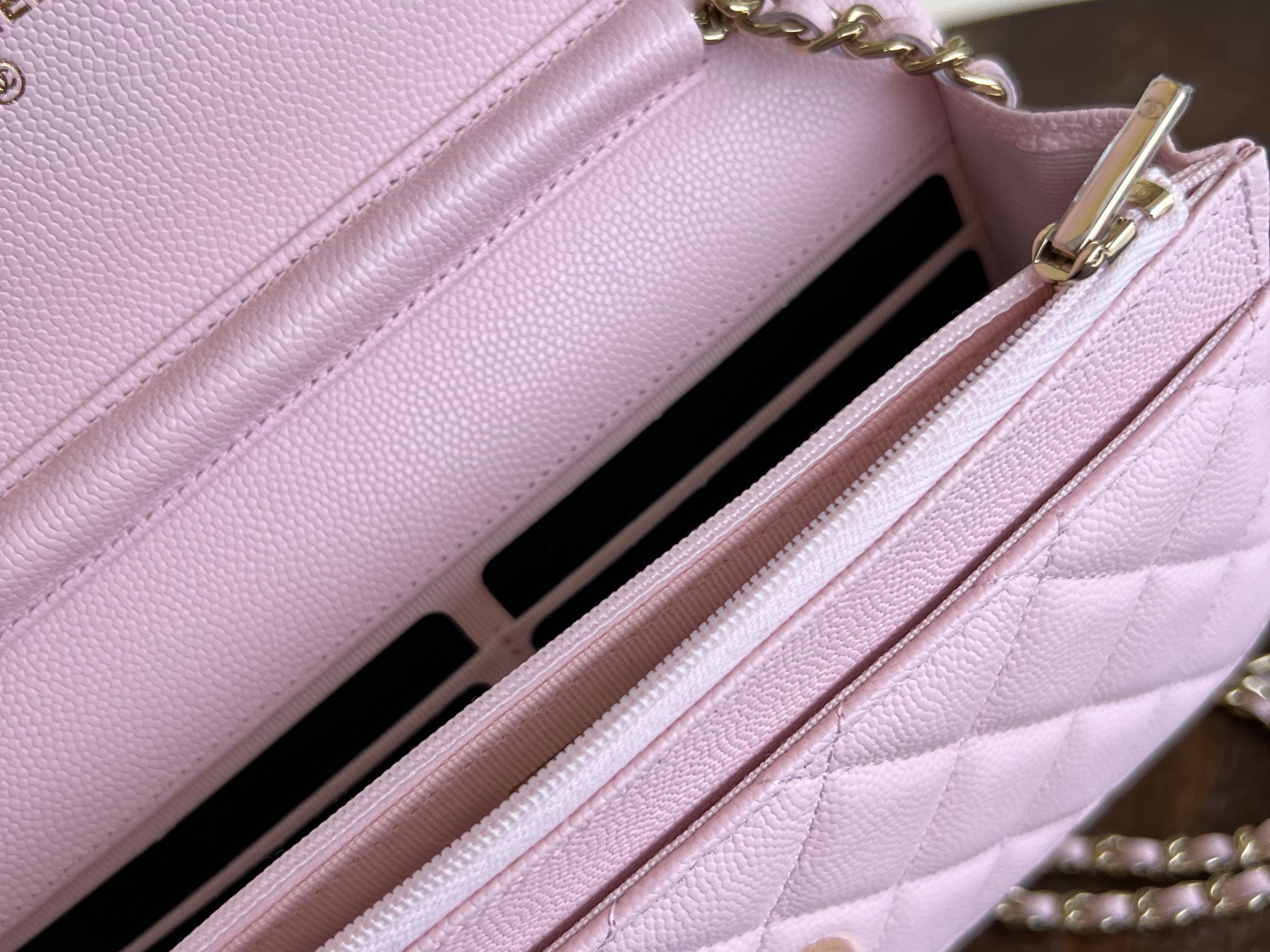 CHANEL Handbag 22S LIGHT PINK CAVIAR QUILTED WALLET ON CHAIN GHW (WOC) -Knockoff
