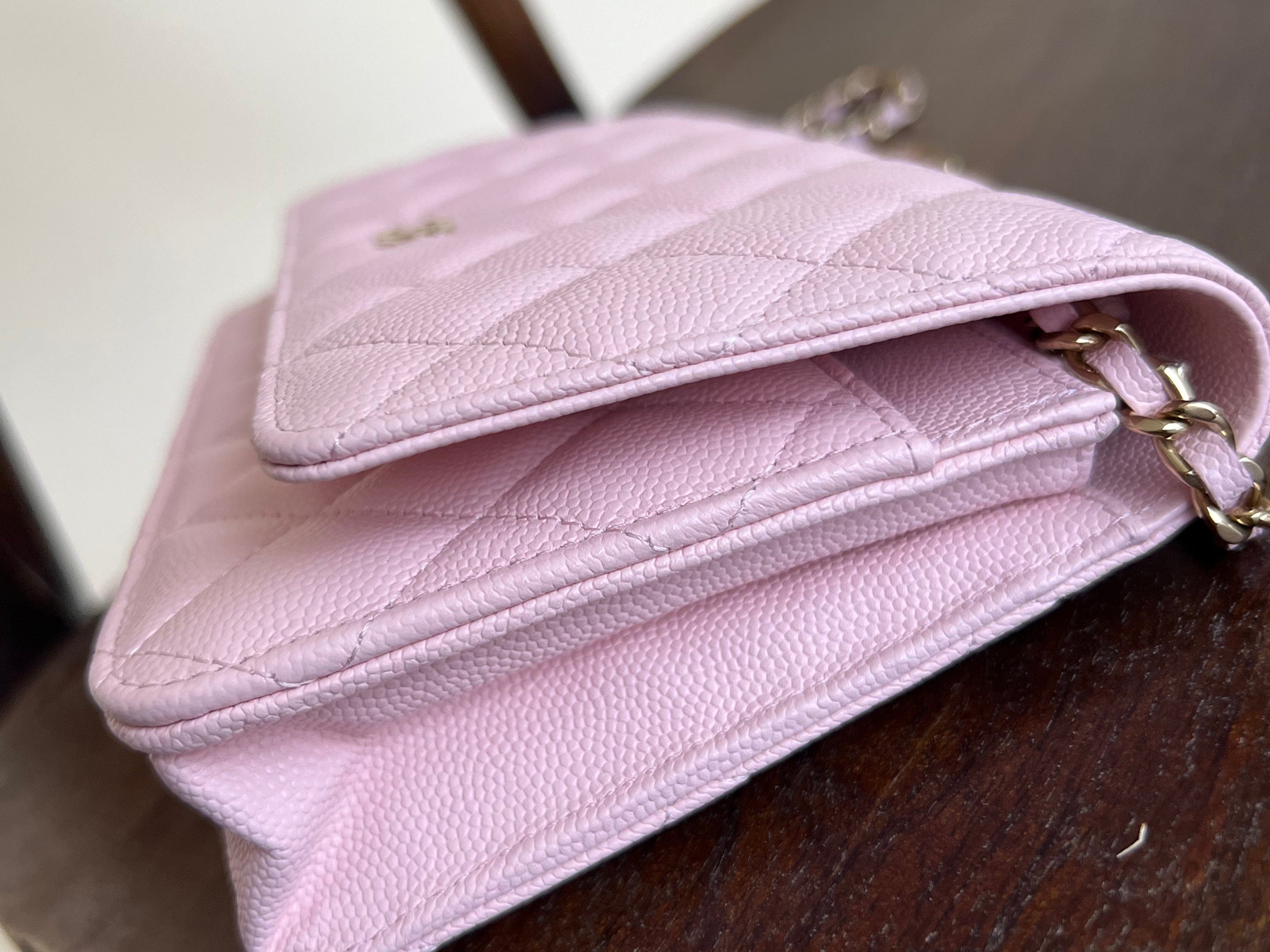 CHANEL Handbag 22S LIGHT PINK CAVIAR QUILTED WALLET ON CHAIN GHW (WOC) -Knockoff
