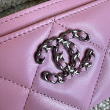 CHANEL Handbag 22S Pink 19 Flap Card Holder -Knockoff
