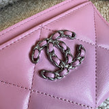 CHANEL Handbag 22S Pink 19 Flap Card Holder -Knockoff
