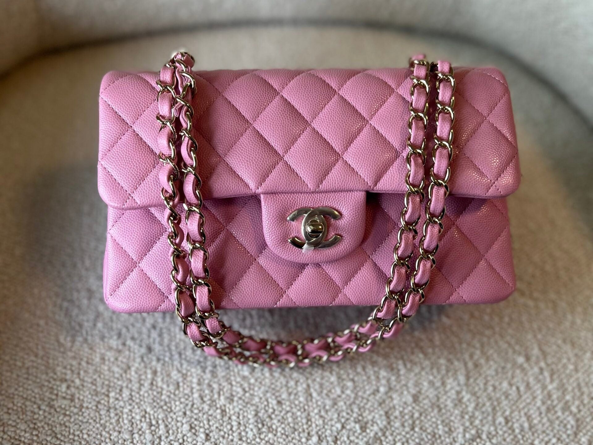 CHANEL Handbag 22S Pink Caviar Quilted Classic Flap Small LGHW -Knockoff
