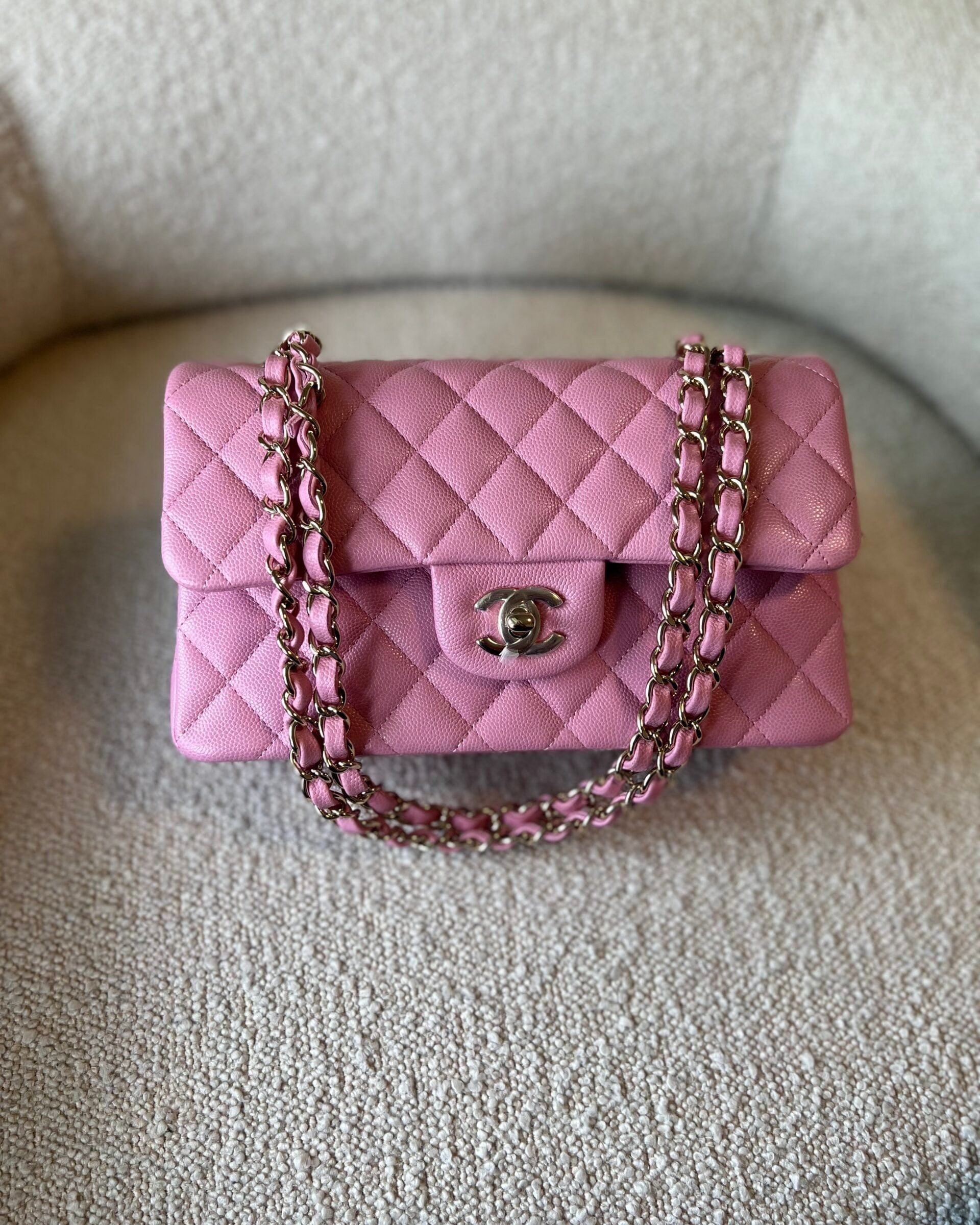 CHANEL Handbag 22S Pink Caviar Quilted Classic Flap Small LGHW -Knockoff
