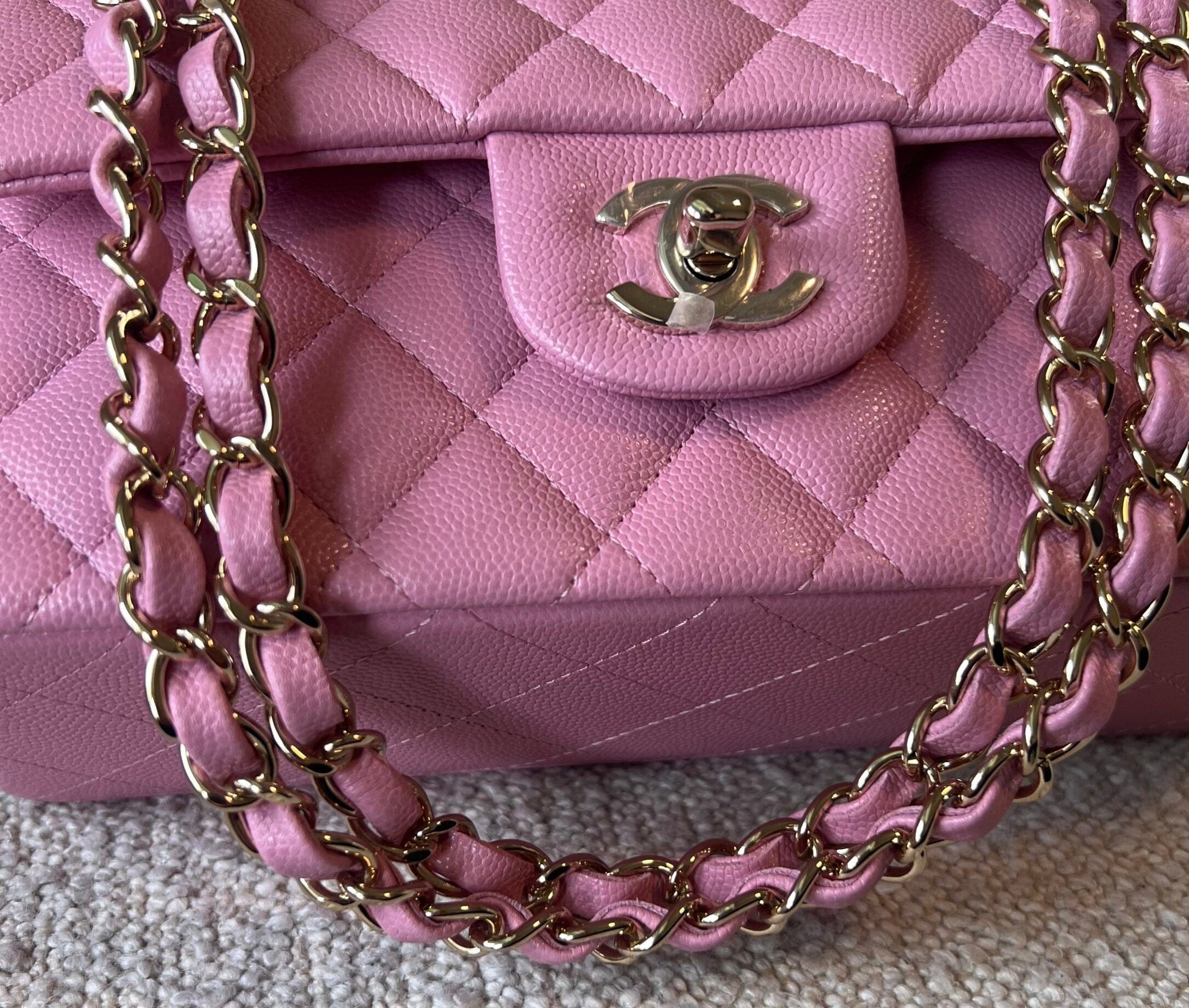 CHANEL Handbag 22S Pink Caviar Quilted Classic Flap Small LGHW -Knockoff
