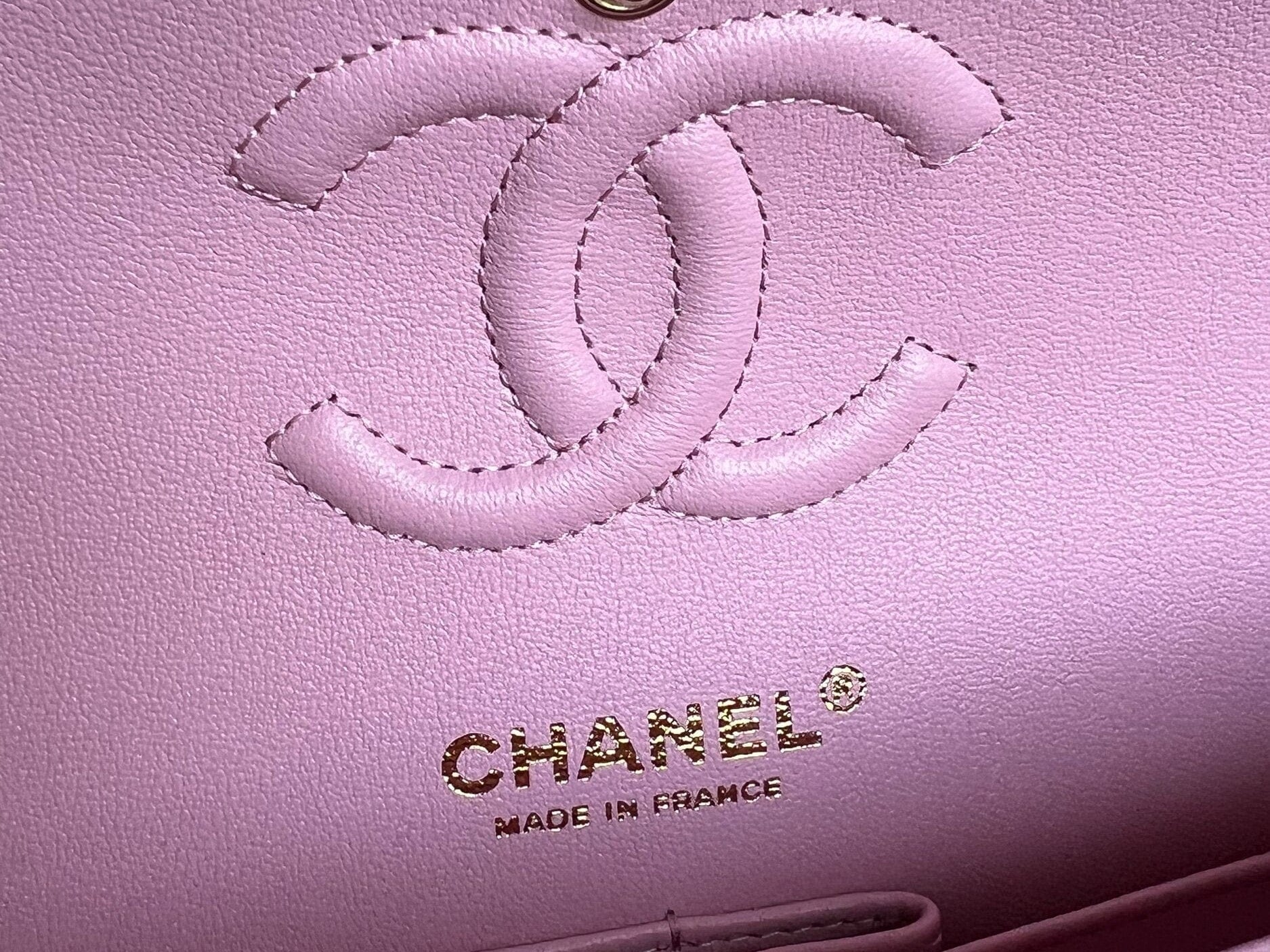 CHANEL Handbag 22S Pink Caviar Quilted Classic Flap Small LGHW -Knockoff
