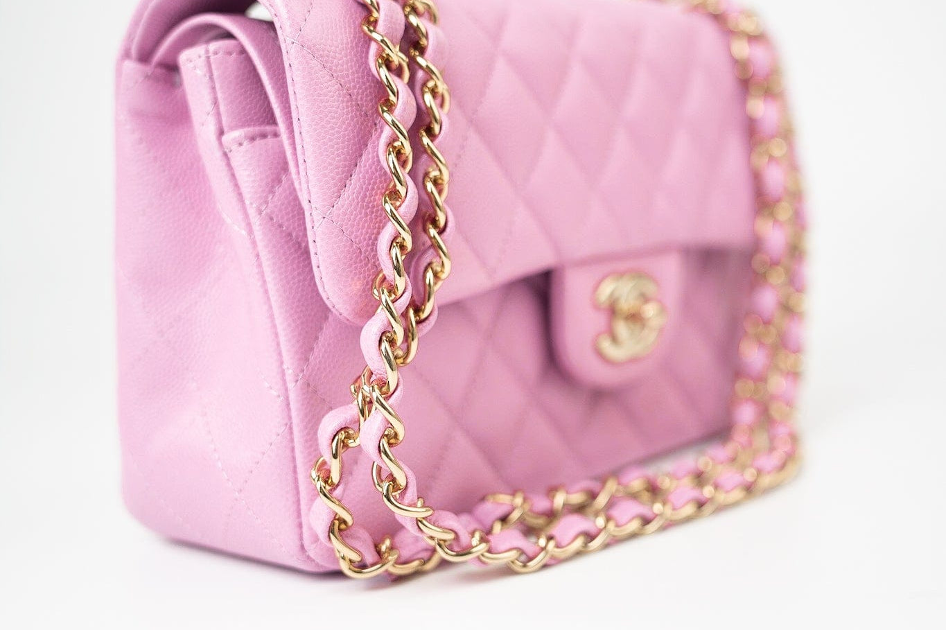 CHANEL Handbag 22S Pink Caviar Quilted Classic Flap Small Light Gold Hardware -Knockoff
